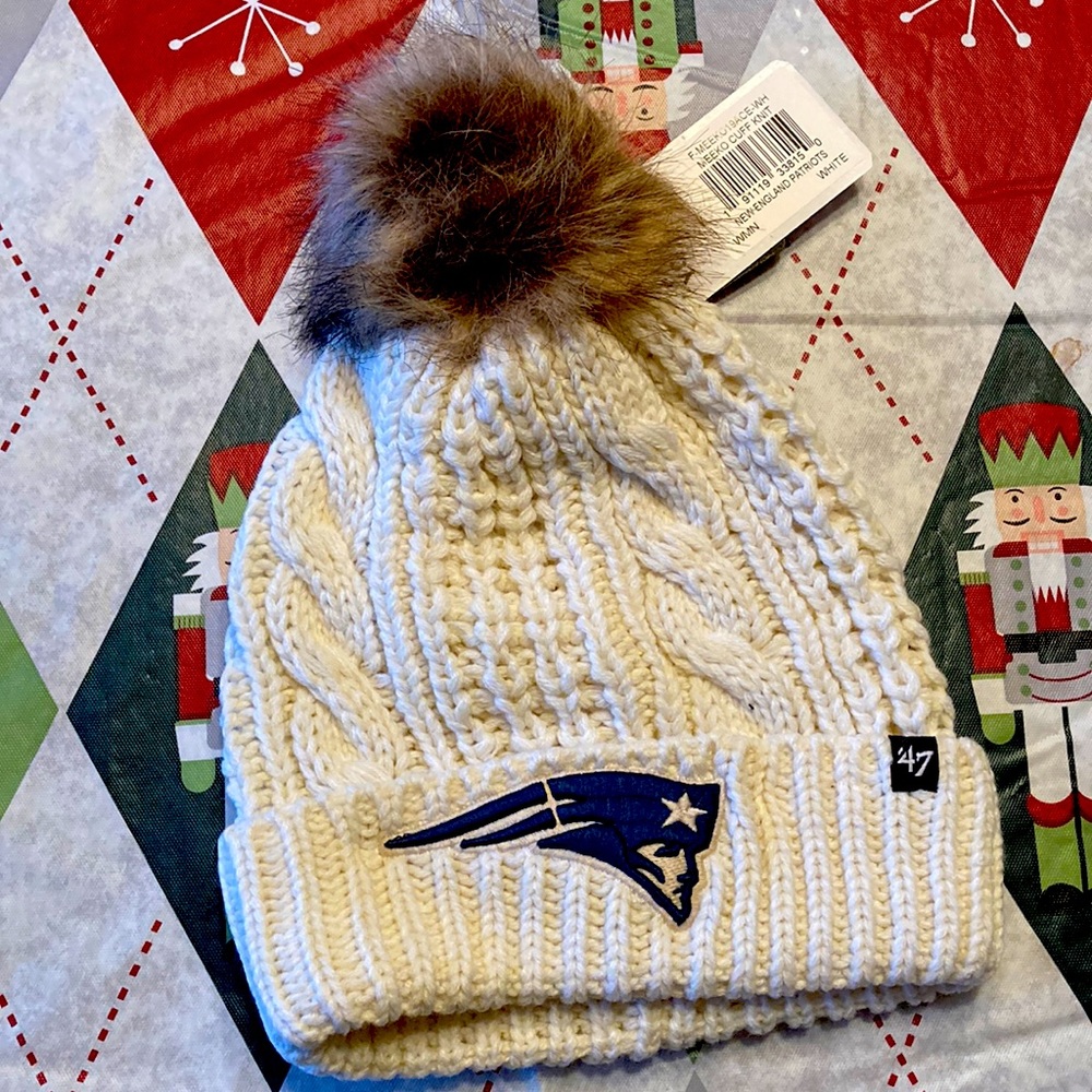 COPY - Women’s Patriots Winter Hat NWT